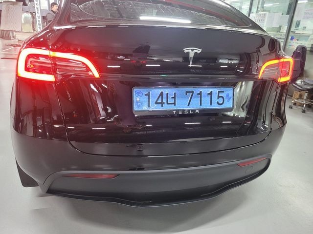 Tesla Model Y 2024 — фото осмотра 2