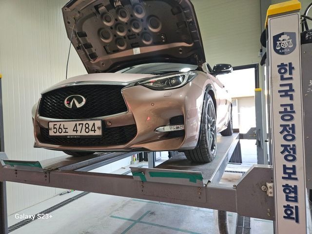 Infiniti Q30 2017 — фото осмотра 1