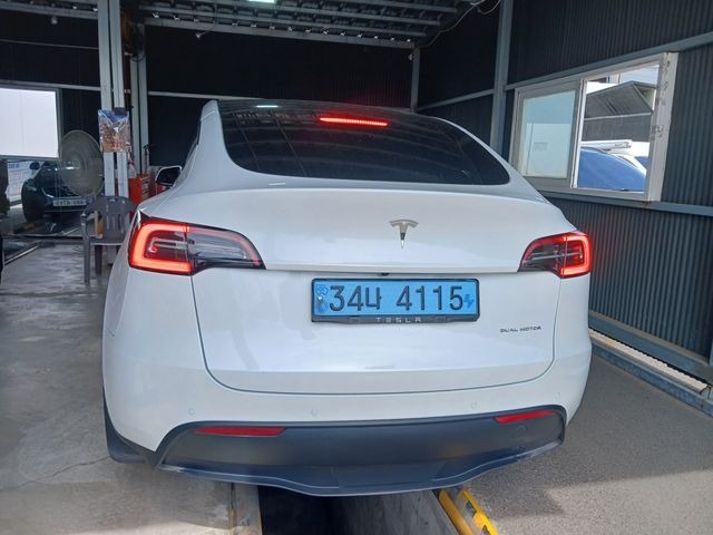 Tesla Model Y 2022 — фото осмотра 2