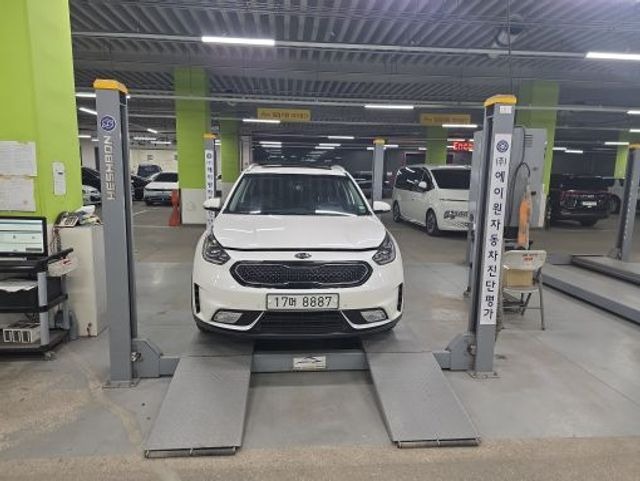 Kia Niro 2018 — фото осмотра 1