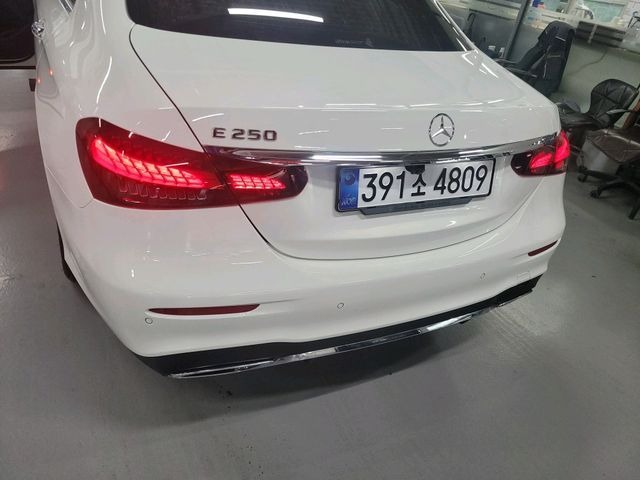 Mercedes-Benz E-Class 2023 — фото осмотра 2