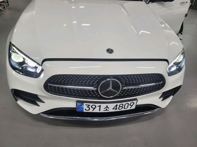 Mercedes-Benz E-Class 2023 — фото осмотра 1