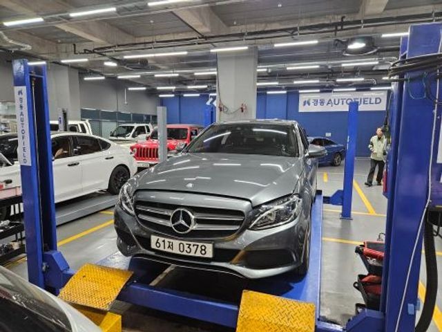 Mercedes-Benz C-Class 2017 — фото осмотра 1