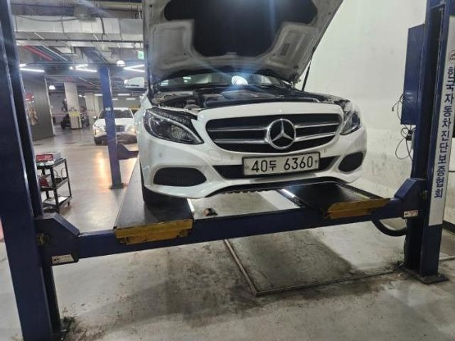Mercedes-Benz C-Class 2017 — фото осмотра 1